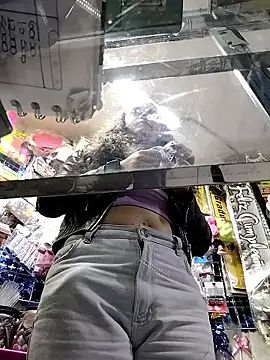 Snapshot of sheeiila chatting on November 12, 10:46 pm sheeiila online show from November 12, 10:46 pm