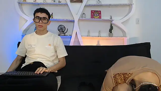 THREE GUYS HOT online show from December 1, 7:26 pm