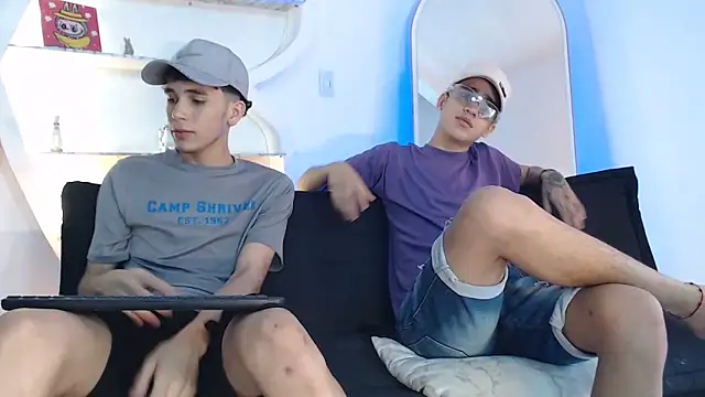 THREE GUYS HOT online show from September 14, 7:36 pm