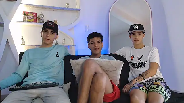 THREE GUYS HOT online show from September 26, 7:43 pm