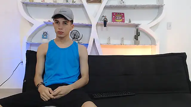 THREE GUYS HOT online show from November 29, 7:25 pm