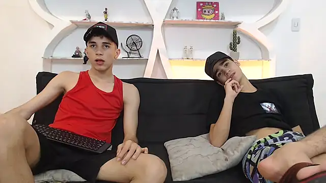 THREE GUYS HOT online show from November 24, 7:25 pm