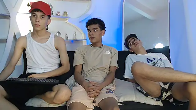 THREE GUYS HOT online show from September 29, 7:19 pm