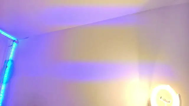LilyRousee online show from June 1, 2:01 am