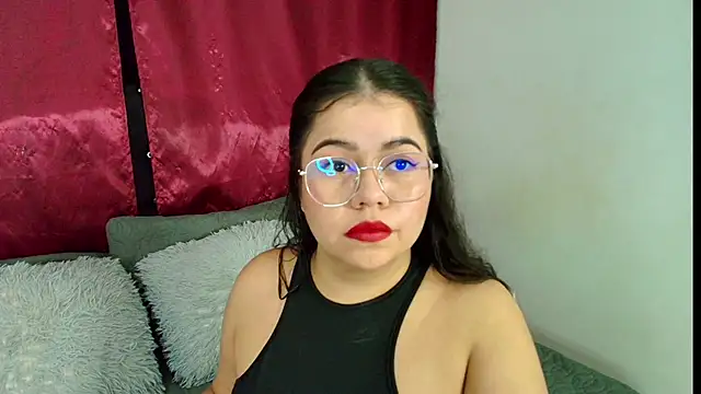 LilyRousee online show from October 4, 8:43 pm