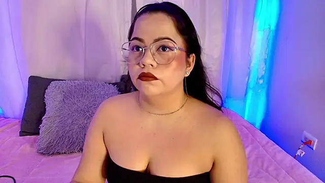 LilyRousee online show from May 4, 3:32 am