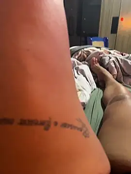 ju muniz01 online show from April 2, 10:05 pm