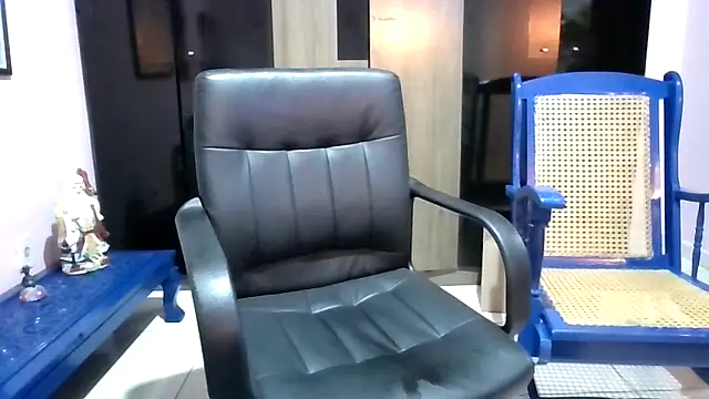 ju muniz01 online show from March 18, 10:10 pm