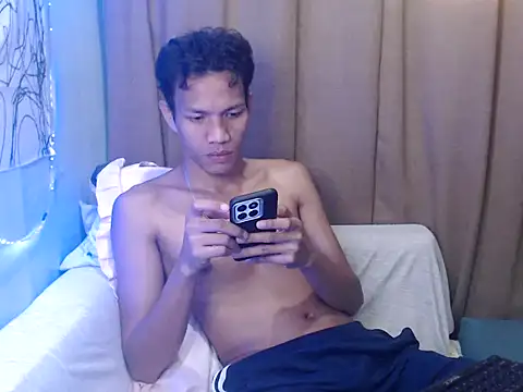 Snapshot of fantasy_davidxx chatting on December 22, 11:38 pm fantasy davidxx online show from December 22, 11:38 pm