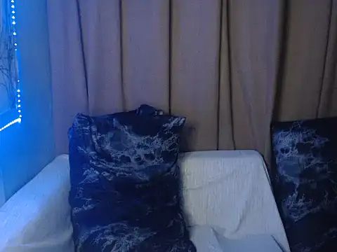 fantasy davidxx online show from November 15, 6:45 pm