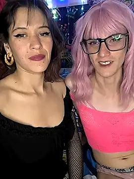 Snapshot of femdomroom chatting on February 3, 6:00 am femdomroom online show from February 3, 6:00 am