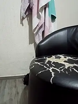 ALEJANDRO1991L online show from December 21, 12:46 am