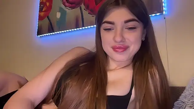 Snapshot of Dianaa_Lee0 chatting on October 22, 7:46 pm Dianaa Lee0 online show from October 22, 7:46 pm