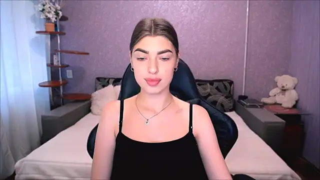 Dianaa Lee0 online show from July 9, 2:38 pm