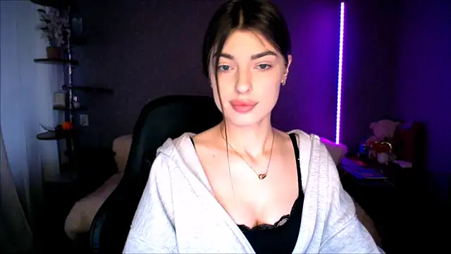 Dianaa Lee0 online show from March 25, 2:49 pm