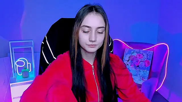 Snapshot of olivianorton chatting on October 15, 2:36 pm olivianorton online show from October 15, 2:36 pm