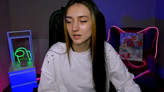 olivianorton online show from November 4, 2:43 pm