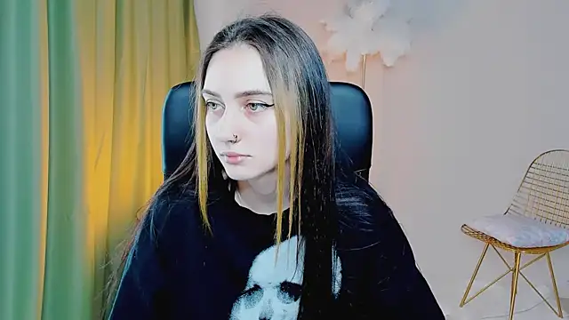 Snapshot of olivianorton chatting on September 17, 1:02 pm olivianorton online show from September 17, 1:02 pm