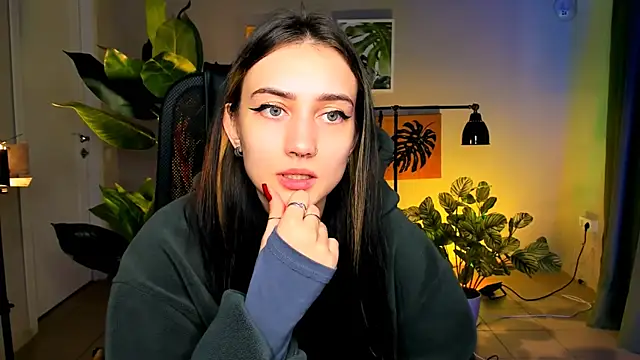 Snapshot of olivianorton chatting on October 4, 10:28 am olivianorton online show from October 4, 10:28 am