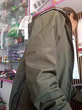 hotshreya69 online show from December 5, 6:56 am