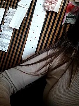 hotshreya69 online show from November 10, 7:02 am