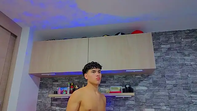 Theimperialboys  online show from February 14, 2:01 am