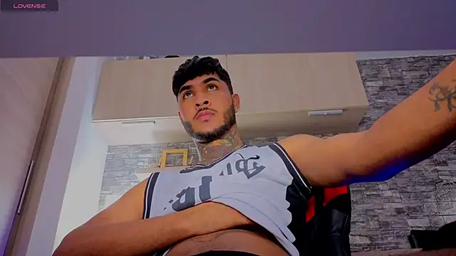 Theimperialboys  online show from March 24, 4:45 am