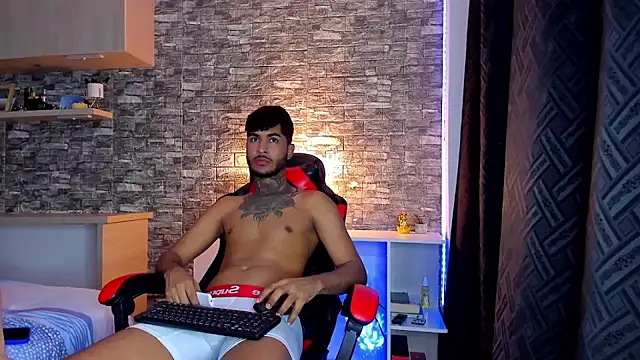 Theimperialboys  online show from May 26, 3:15 am
