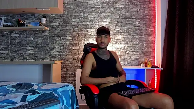 Snapshot of Theimperialboys_ chatting on June 7, 4:18 am Theimperialboys online show from June 7, 4:18 am