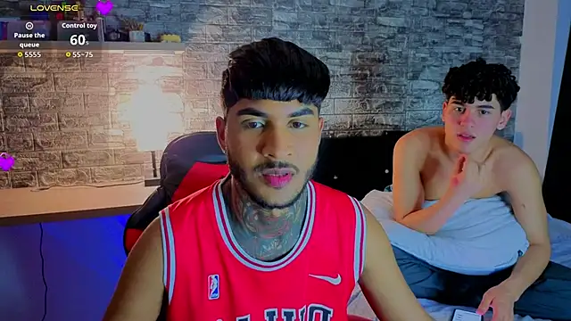 Theimperialboys  online show from March 30, 11:28 pm