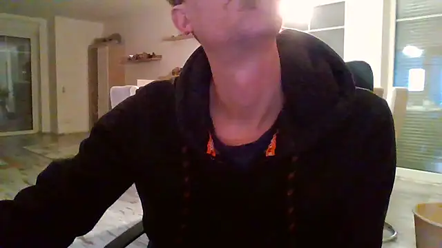 Snapshot of Trockenbau chatting on November 21, 1:43 pm Trockenbau online show from November 21, 1:43 pm