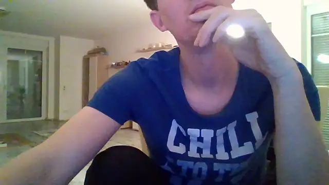 Snapshot of Trockenbau chatting on December 17, 4:01 pm Trockenbau online show from December 17, 4:01 pm