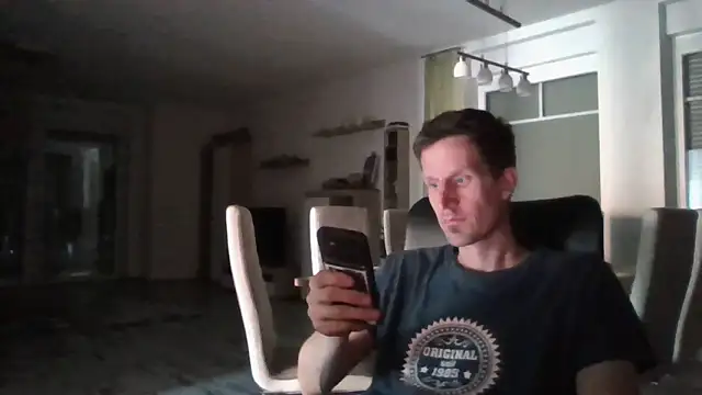 Snapshot of Trockenbau chatting on September 19, 1:04 pm Trockenbau online show from September 19, 1:04 pm