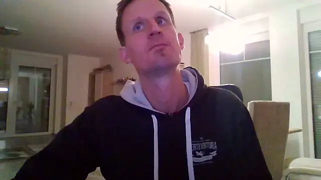 Snapshot of Trockenbau chatting on September 26, 5:42 pm Trockenbau online show from September 26, 5:42 pm