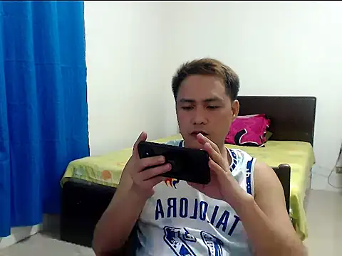 Snapshot of asianhottyboy chatting on June 3, 1:34 pm asianhottyboy online show from June 3, 1:34 pm