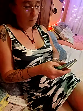 Sophierob1 online show from September 22, 11:49 am