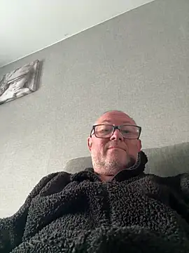 Snapshot of naughtygrandad1 chatting on June 7, 6:40 am naughtygrandad1 online show from June 7, 6:40 am