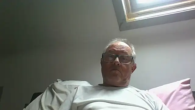naughtygrandad1 online show from May 7, 5:49 pm