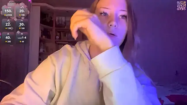 PandaFluff online show from February 7, 5:21 pm