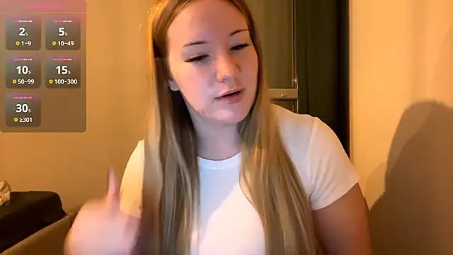 PandaFluff online show from October 24, 4:17 pm