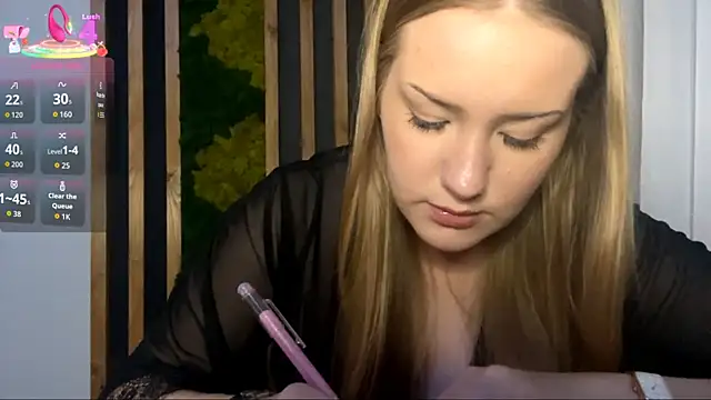 PandaFluff online show from November 9, 4:44 pm