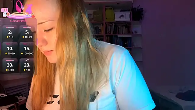 PandaFluff online show from September 19, 4:44 pm