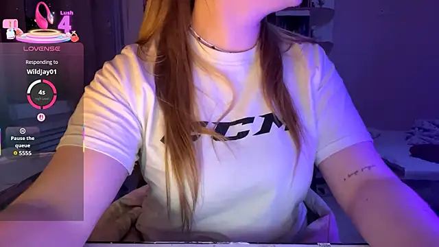 PandaFluff online show from September 18, 5:38 pm