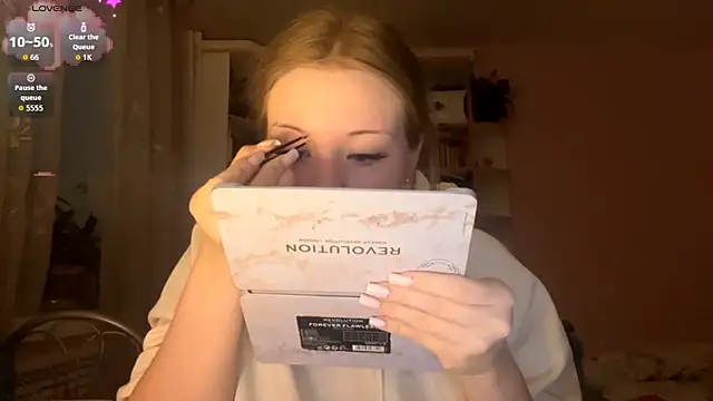 PandaFluff online show from February 9, 5:44 pm