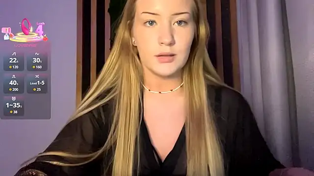 PandaFluff online show from November 23, 4:39 pm