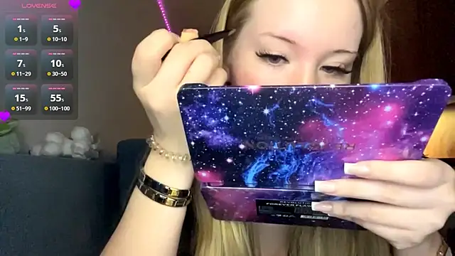 PandaFluff online show from January 8, 5:41 pm