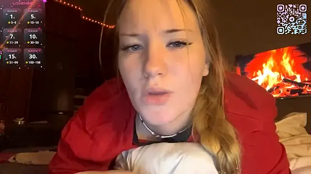 PandaFluff online show from March 9, 7:17 pm