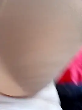 Snapshot of elisaelisa12 chatting on October 16, 8:00 am elisaelisa12 online show from October 16, 8:00 am