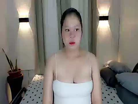 avery in paradisexx online show from October 9, 8:48 am