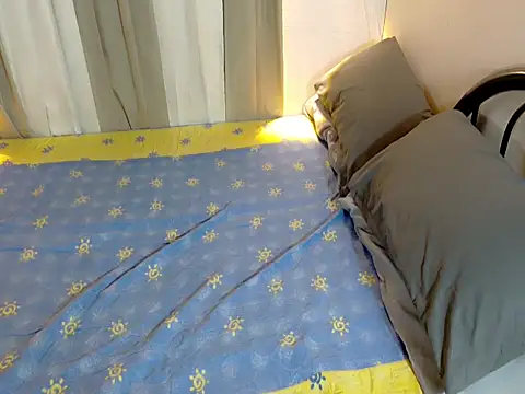 avery in paradisexx online show from October 24, 7:51 am